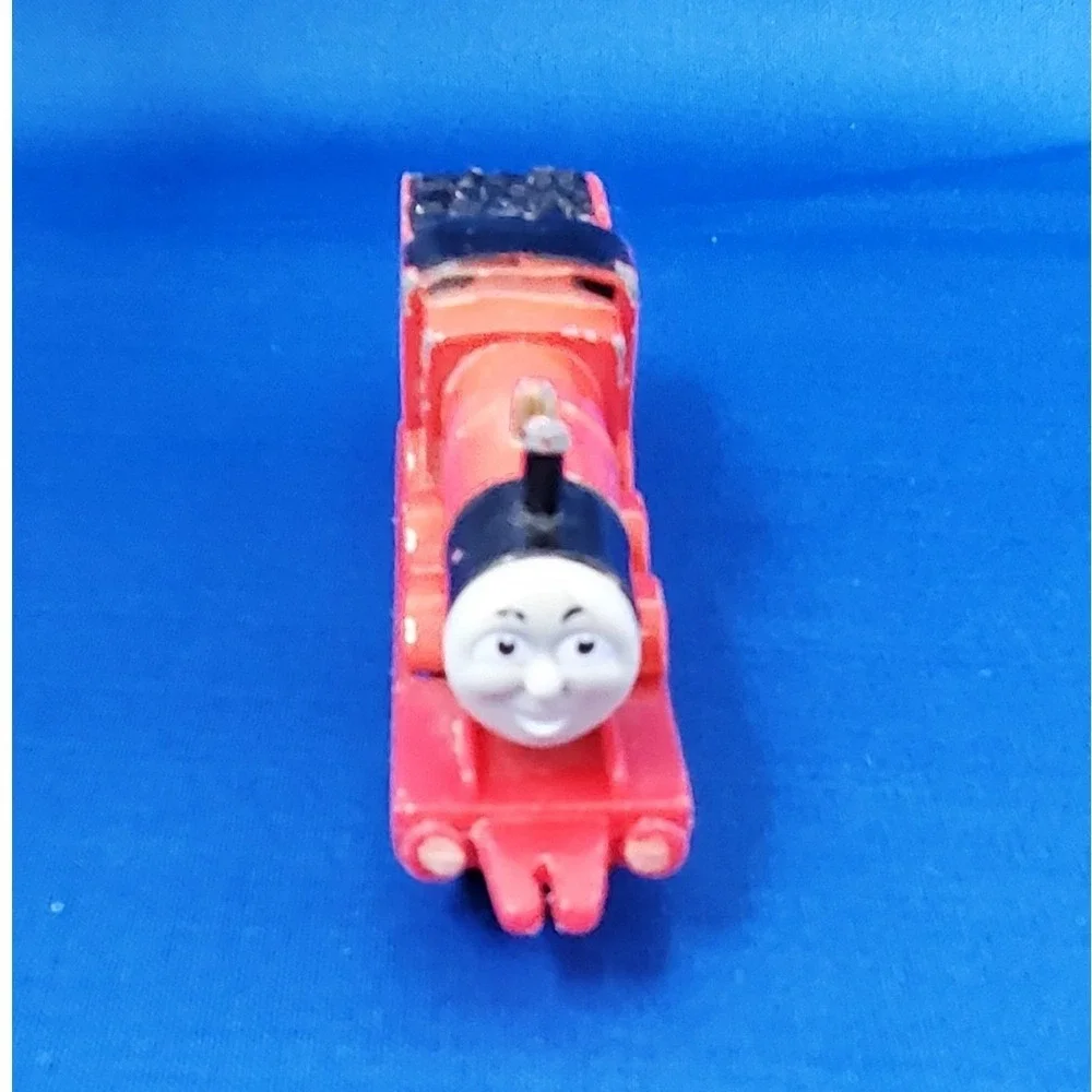 Thomas & Friends James Train Toy Red Good Die-Cast Take Along No 5 action figure